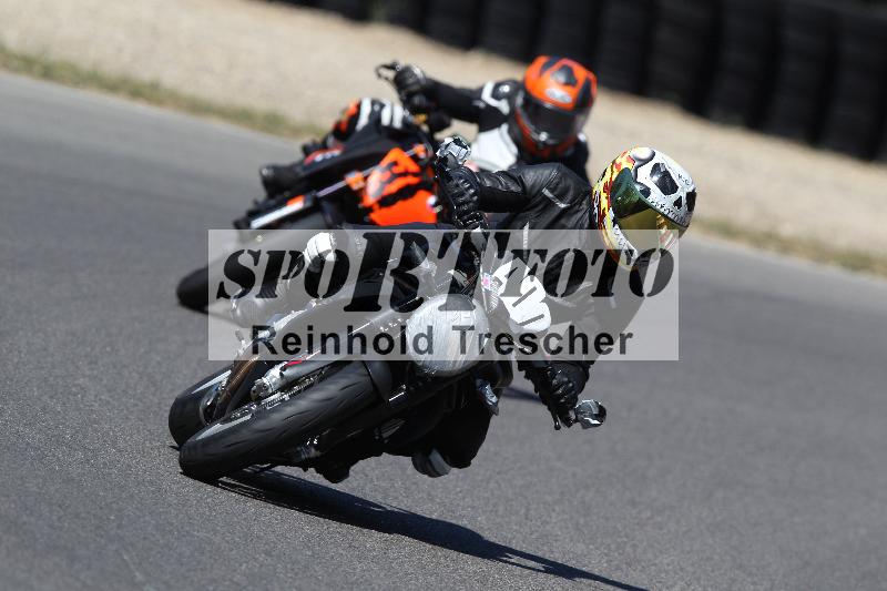 /Archiv-2022/54 13.08.2022 Plüss Moto Sport ADR/Einsteiger/400